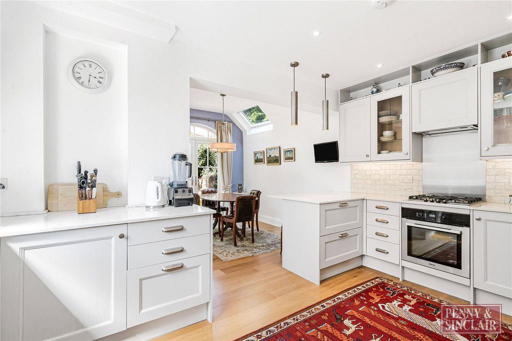 Property photo 1 of 18 Picture No. 03