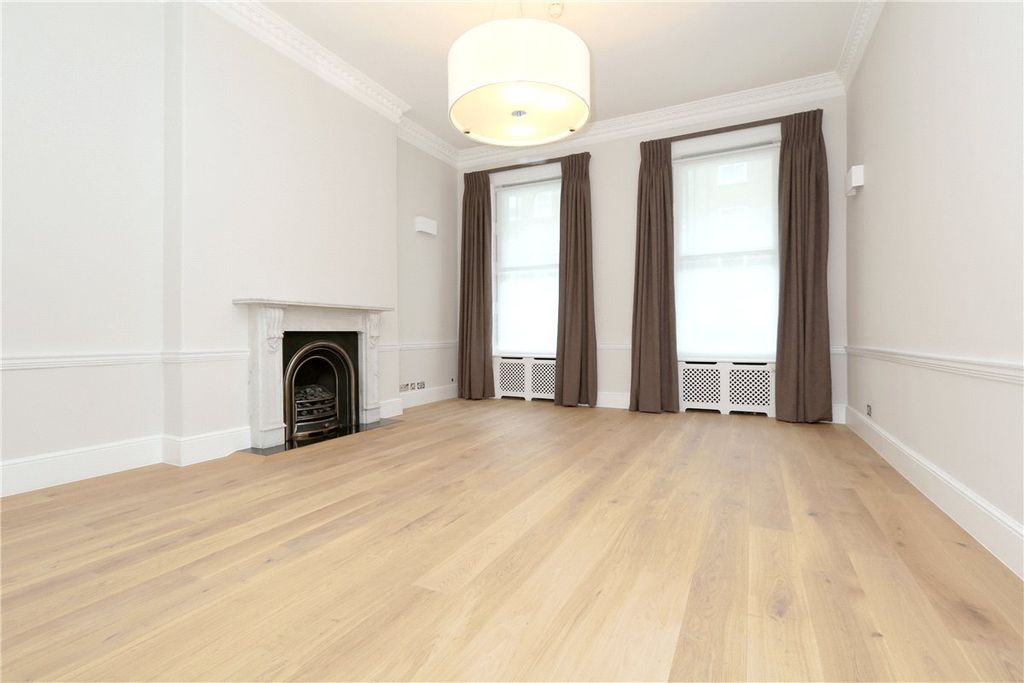 Property photo 1 of 9 Picture No. 10