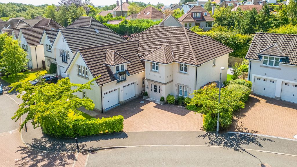 Property photo 1 of 60