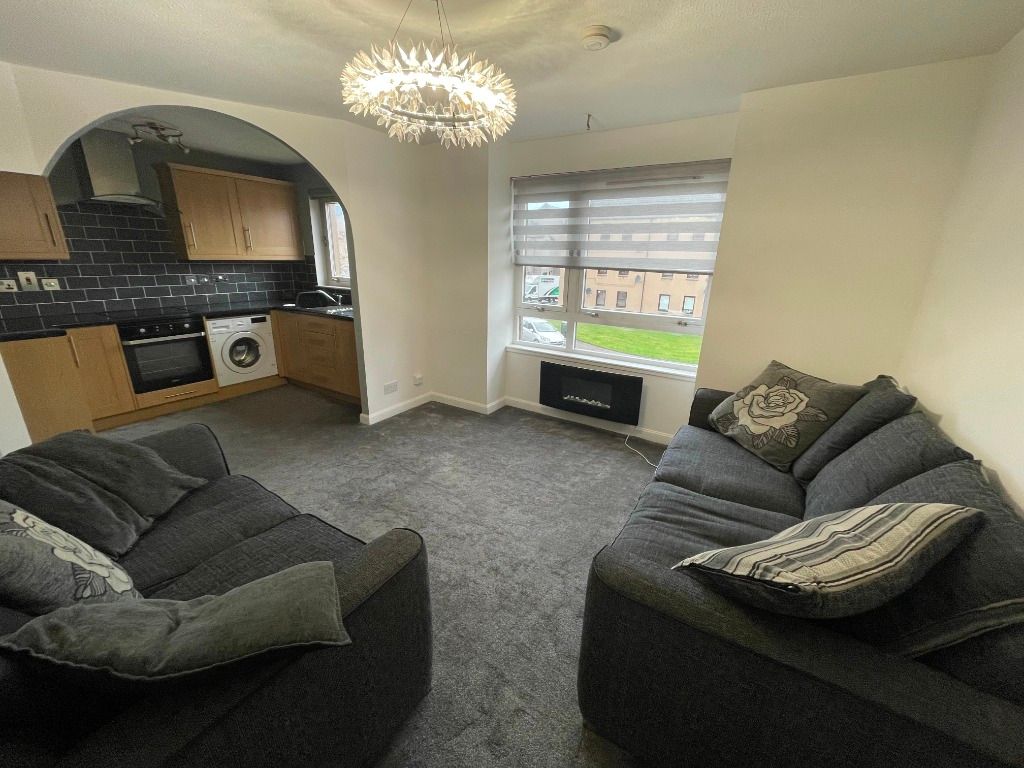 Property photo 3 of 8 Photo 3