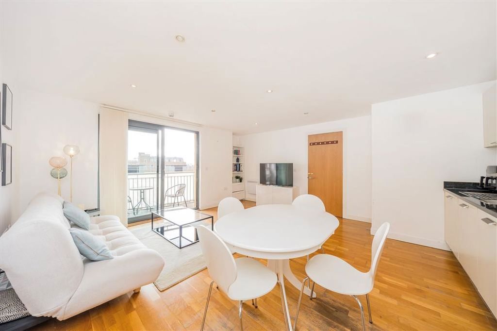 Property photo 2 of 7