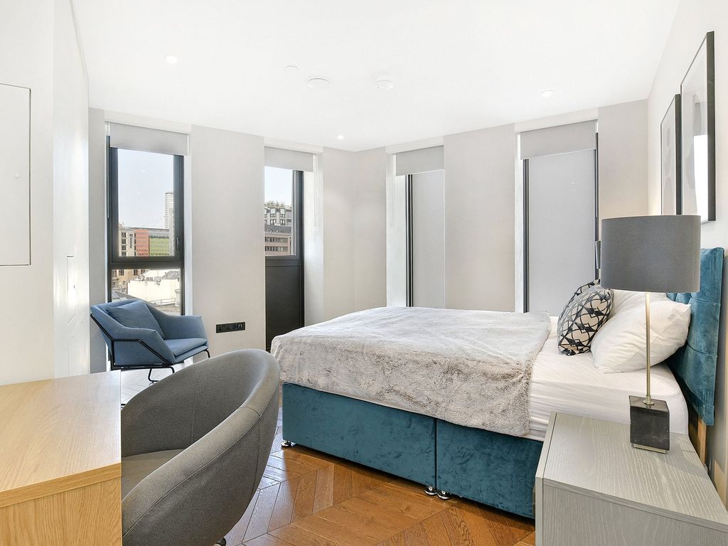 Property photo 3 of 15 Hexagon Apartments