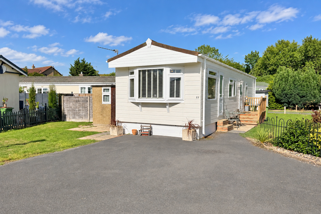 Property photo 1 of 10 Front
