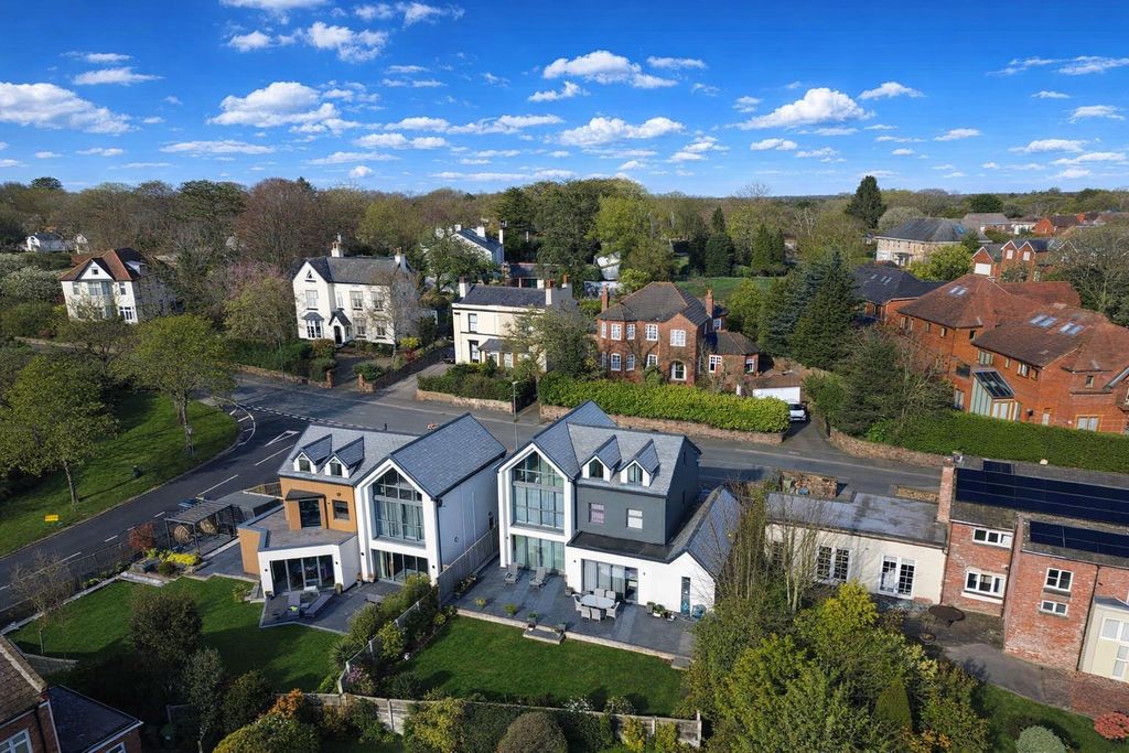 Property photo 1 of 58 Greencroft, Mill Lane.Png