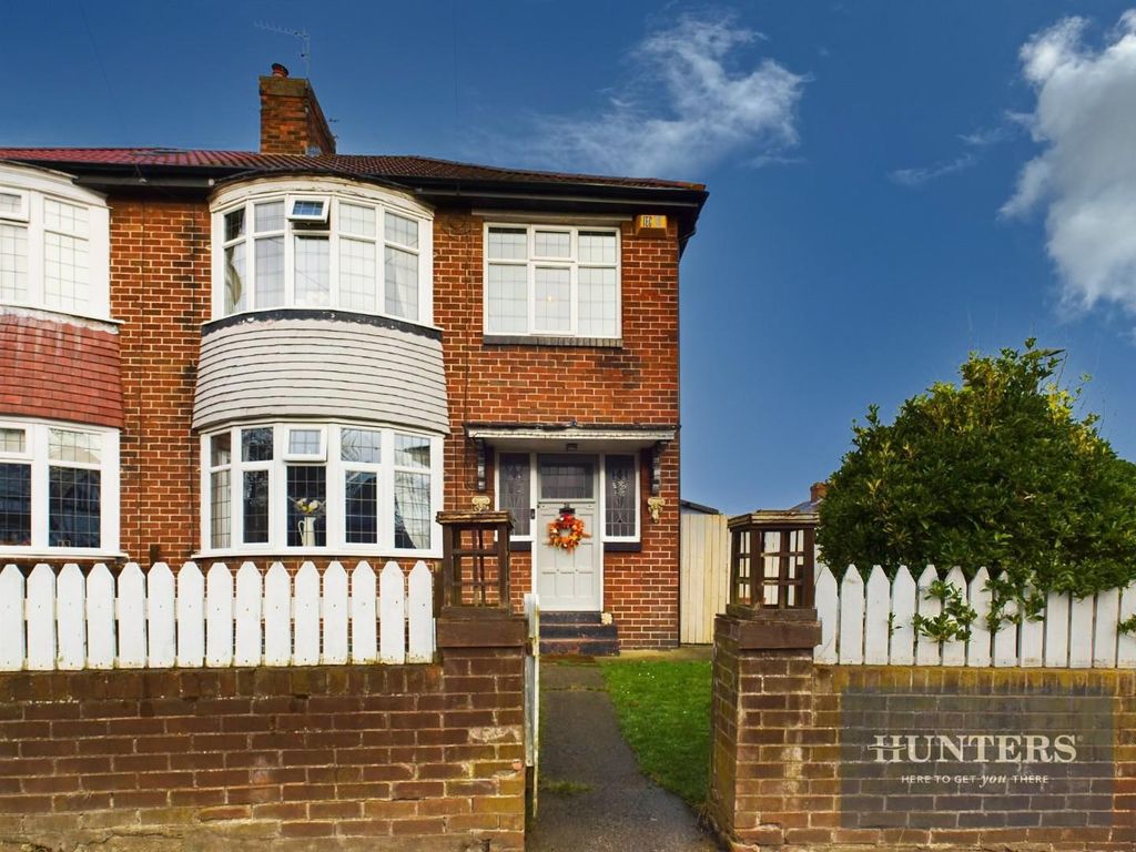 Property photo 1 of 16 External