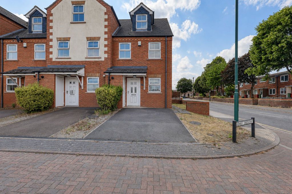 Property photo 1 of 10 Frontal