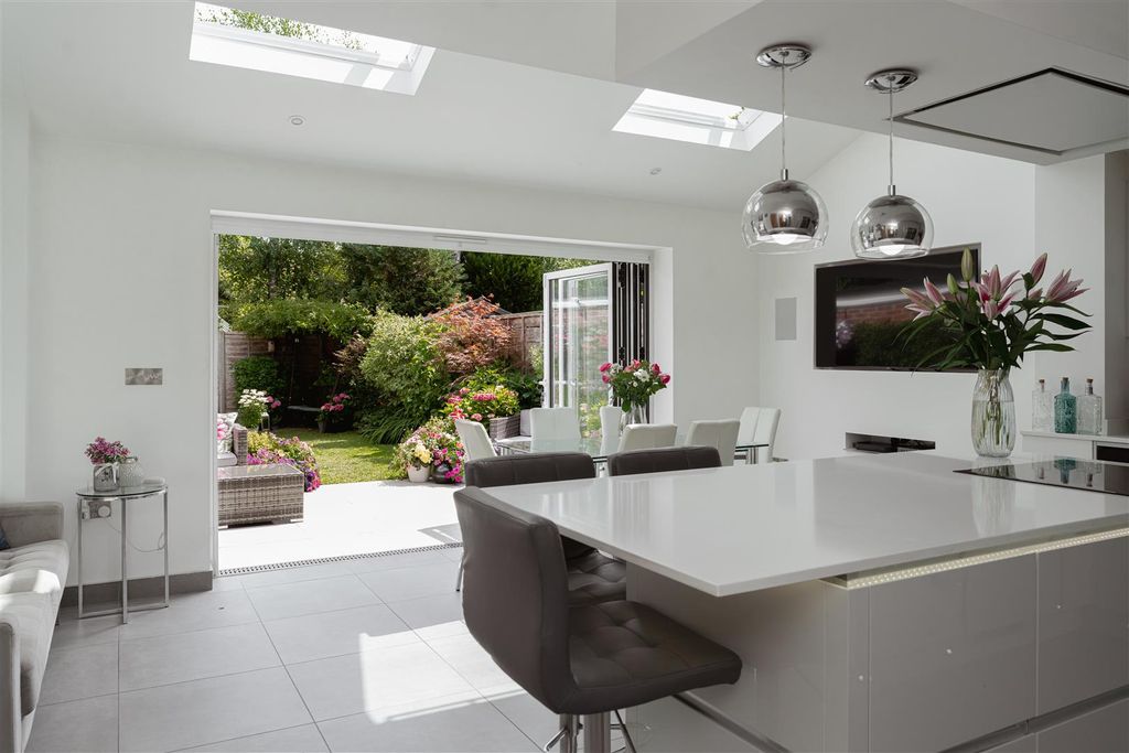Property photo 2 of 16 7.Jpg