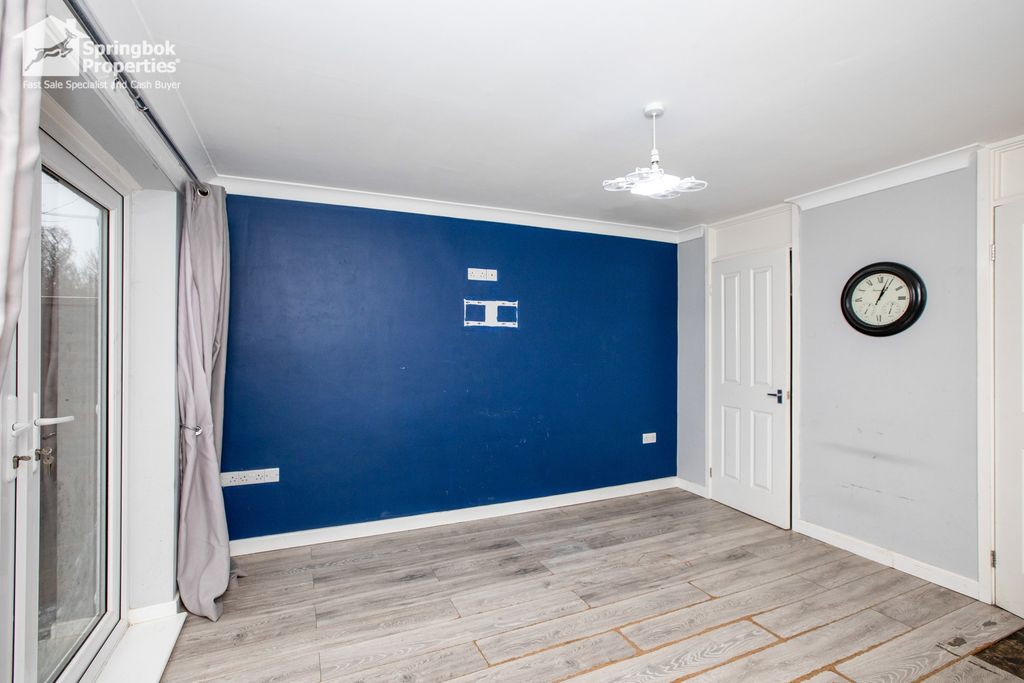 Property photo 3 of 13 Image 3