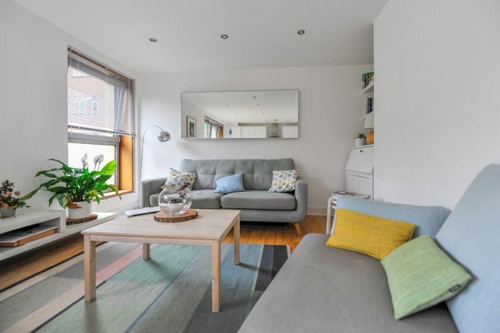 Property photo 2 of 6