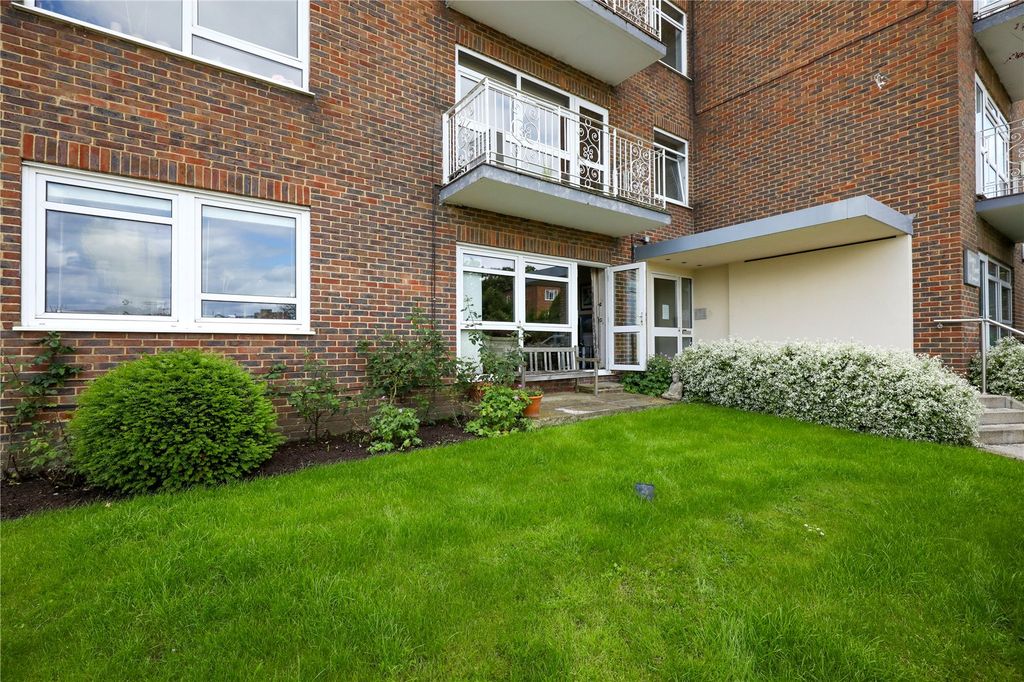 Property photo 3 of 15 Picture No. 10