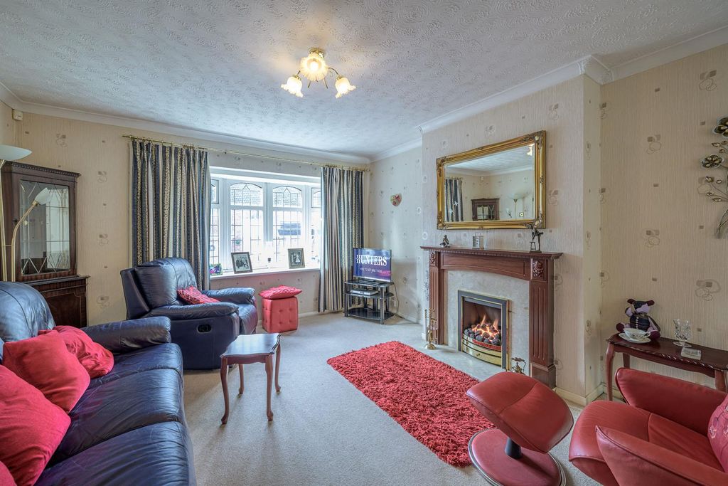 Property photo 2 of 24