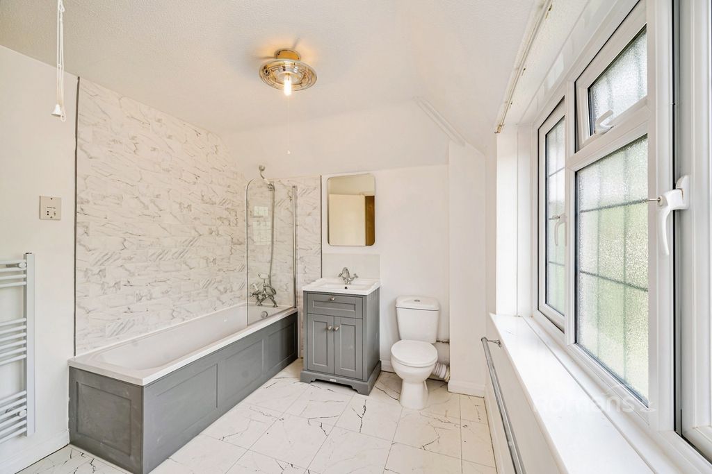 Property photo 2 of 25 Pbox-Img.Jpg
