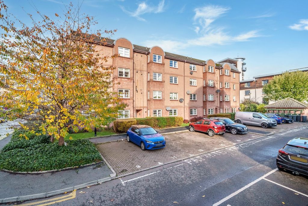 Property photo 1 of 19