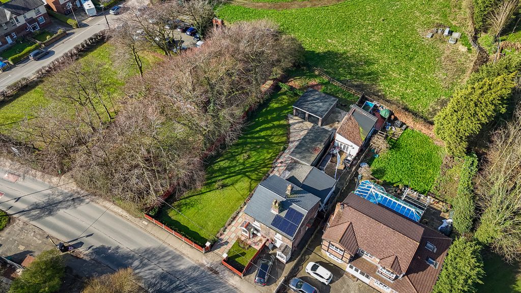 Property photo 2 of 38