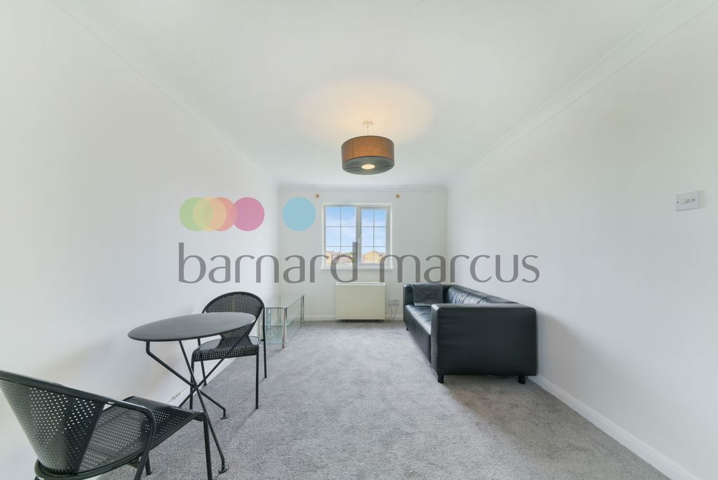 Property photo 3 of 8 View