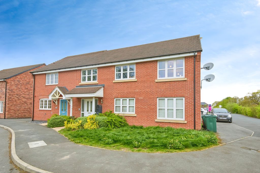 Property photo 2 of 18