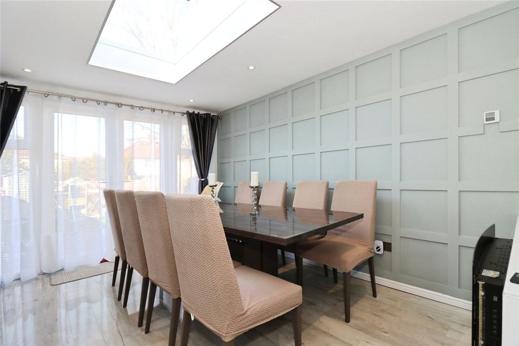 Property photo 2 of 23 Picture No. 10