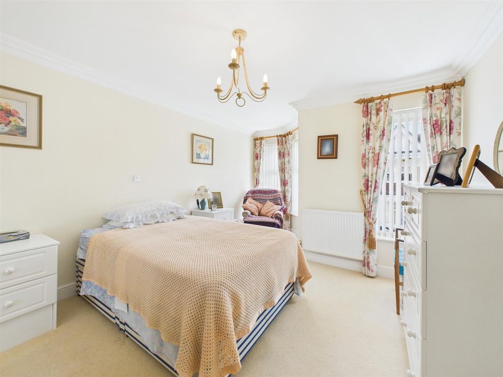 Property photo 2 of 13 Cam04116G0-Pr0276-Still002.Jpg