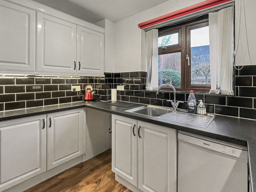 Property photo 3 of 14 Photo 9