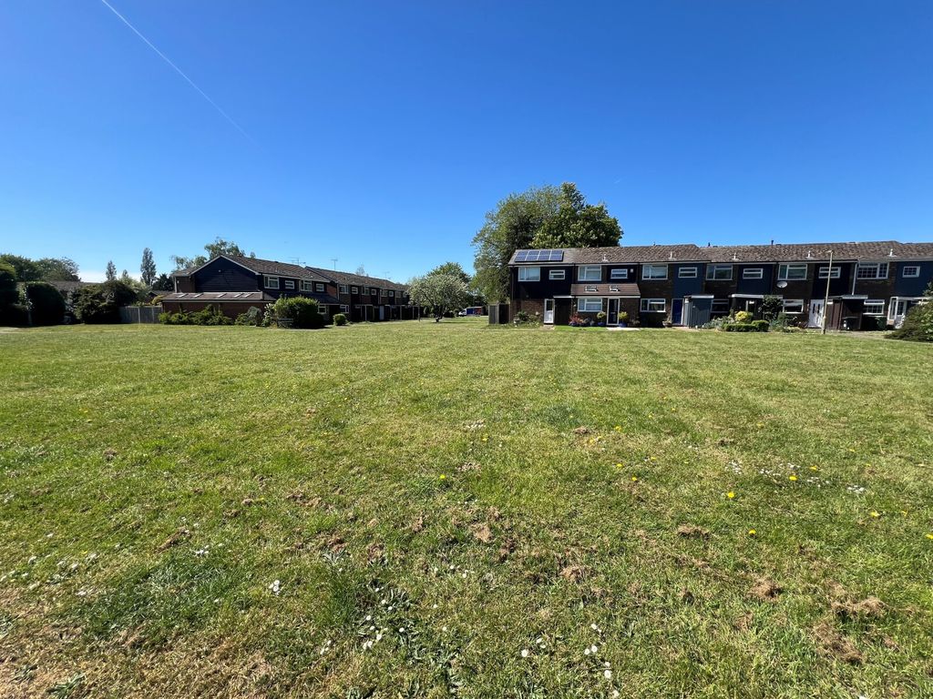 Property photo 2 of 11 Picture No. 15