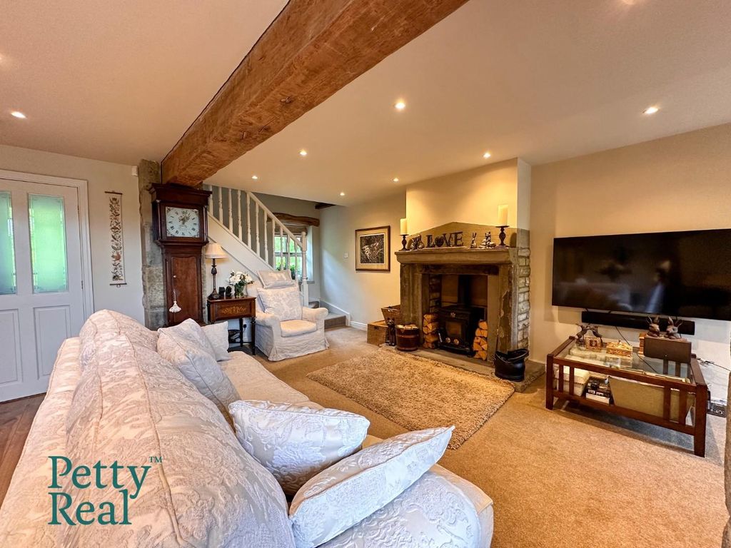 Property photo 3 of 29 14A4522A-9E55-41Ae-9Ff9-0A9Cf1502359.Jpeg