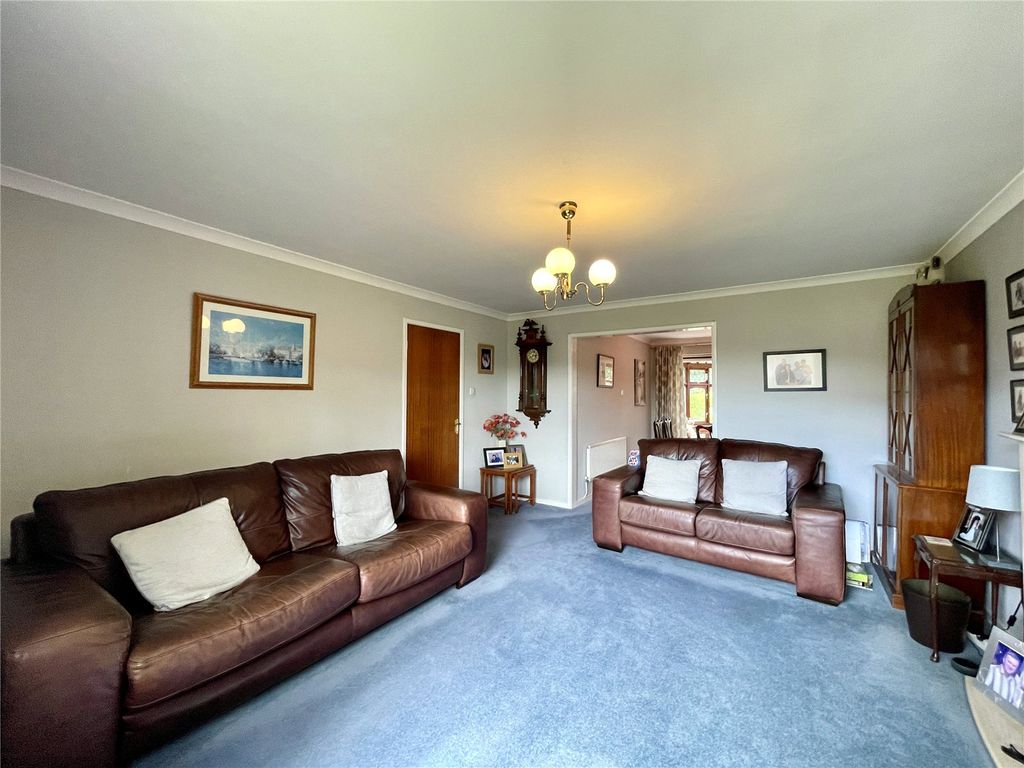 Property photo 2 of 25 Picture No. 04