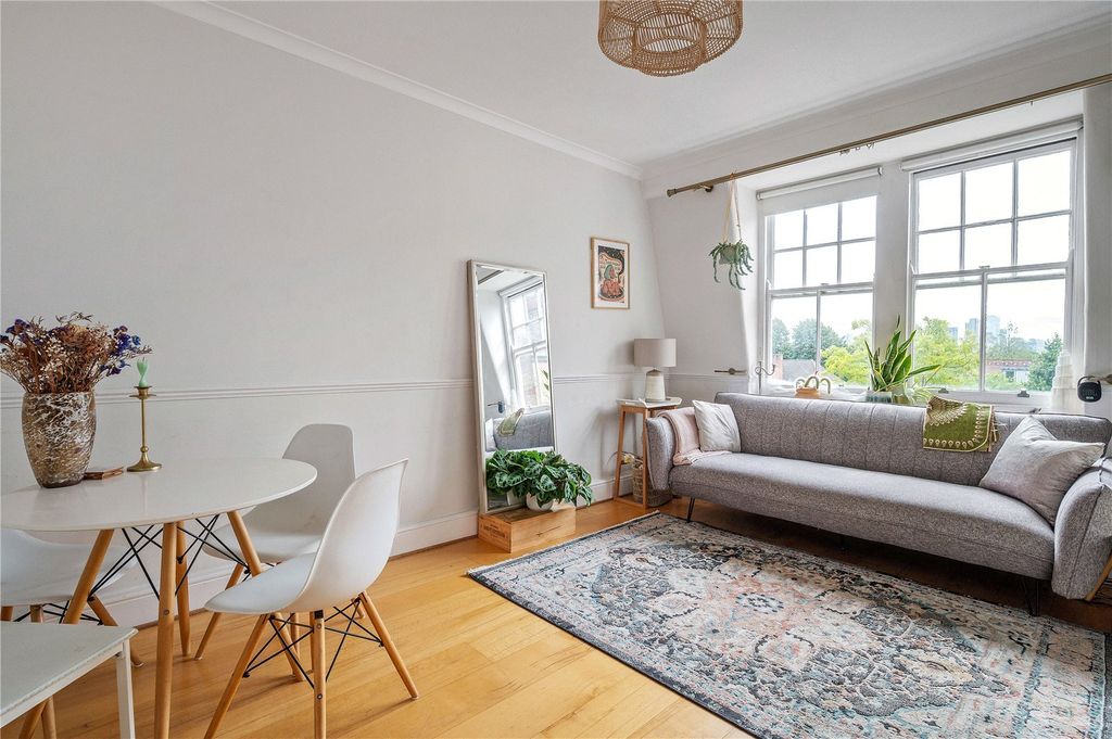 Property photo 1 of 10 Reception Room