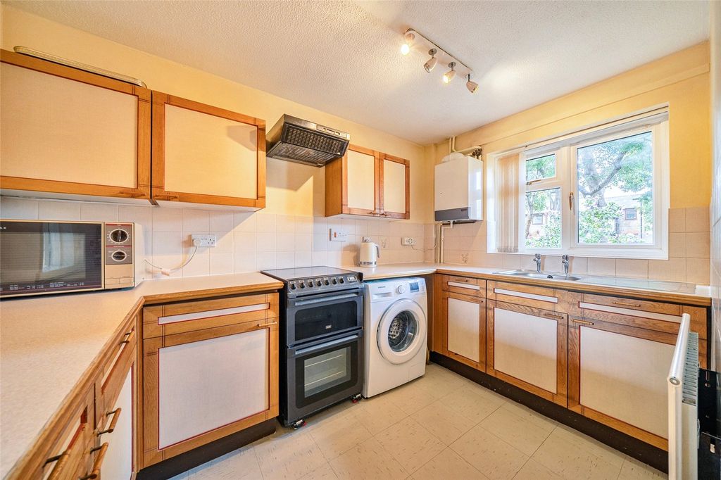 Property photo 3 of 24 Picture No. 04