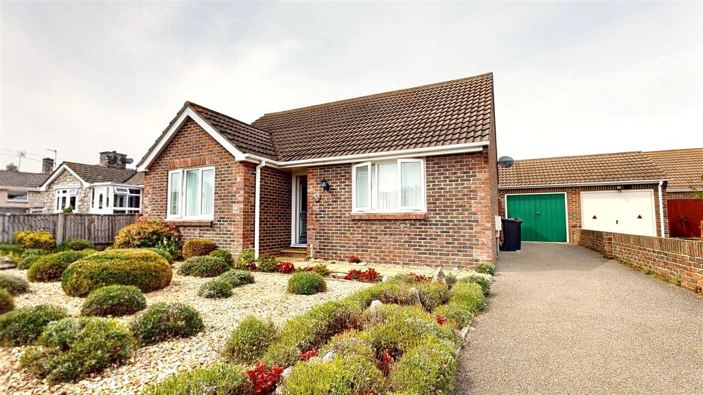 Property photo 1 of 14 Front 1.Jpg