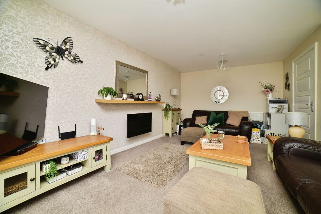 Property photo 3 of 16