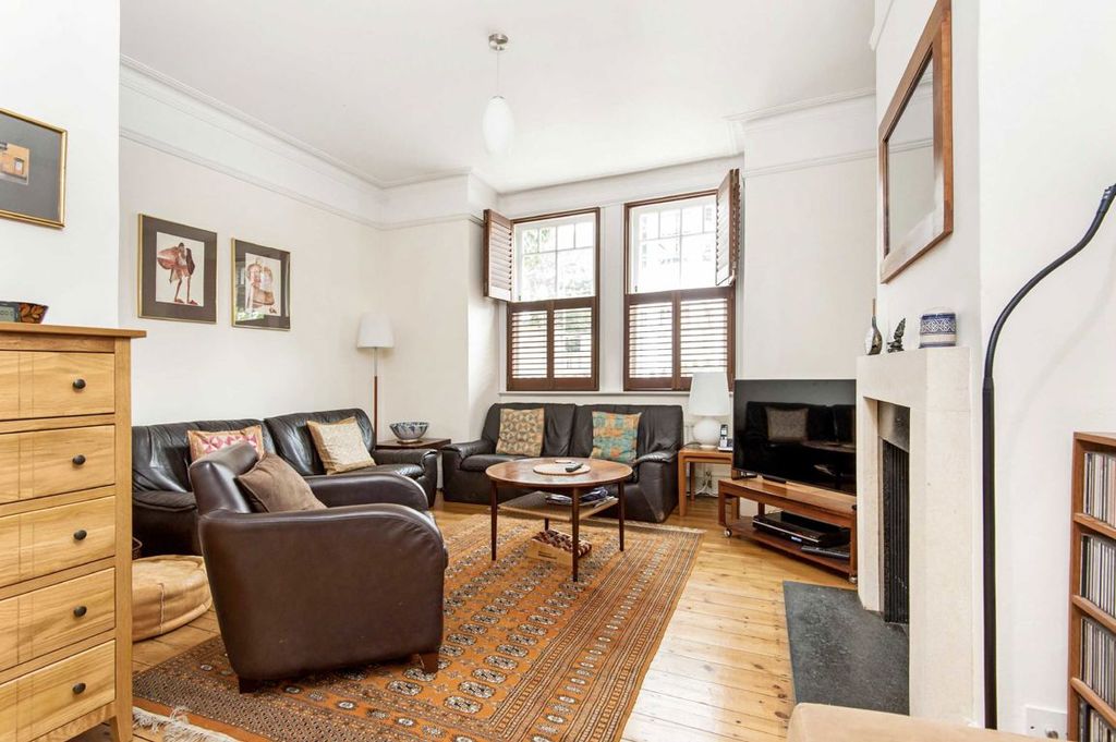 Property photo 2 of 9
