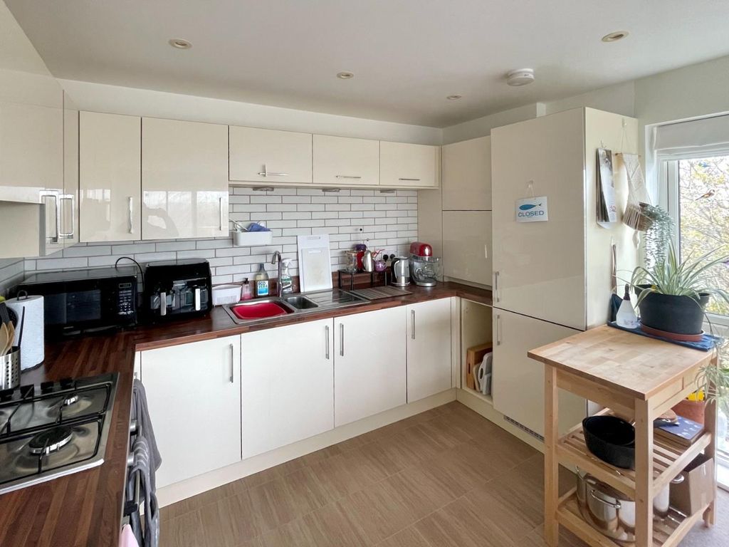 Property photo 3 of 20 Living/Dining/Kitchen