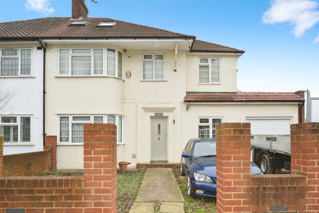 Property photo 1 of 24