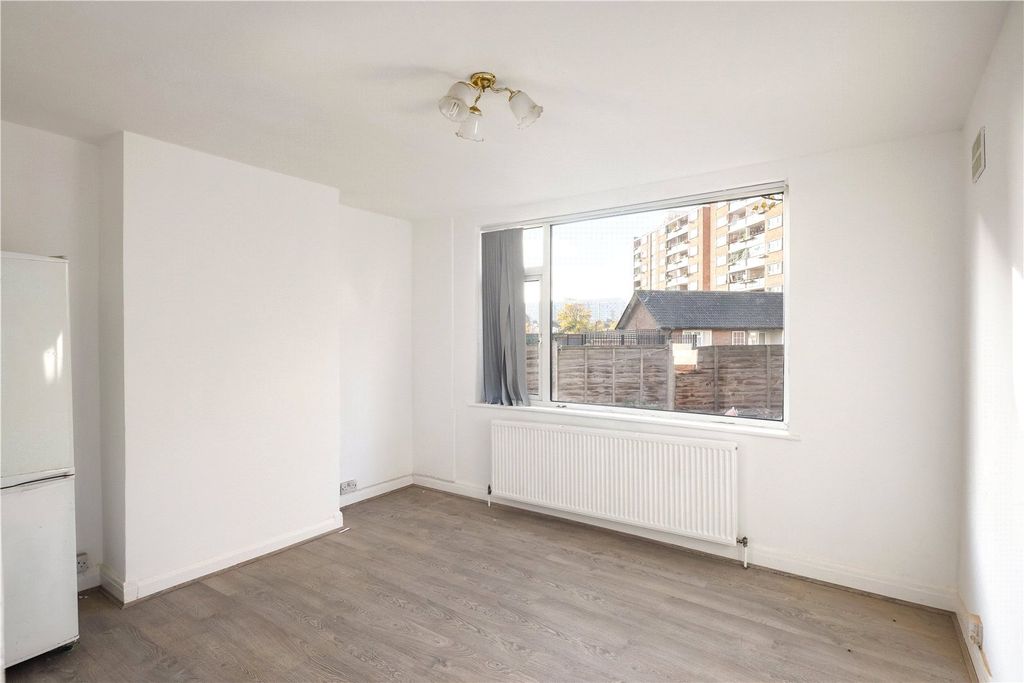 Property photo 2 of 12 Living Room