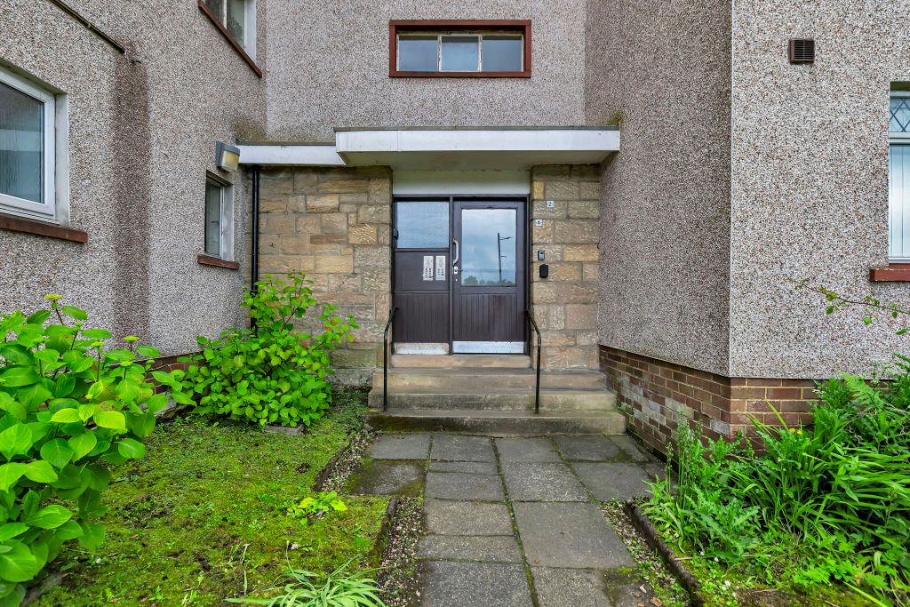 Property photo 2 of 17 1