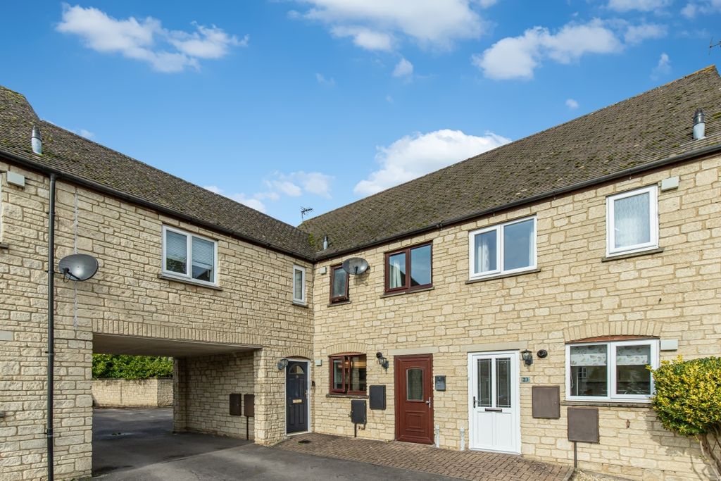 Property photo 1 of 7 112807
