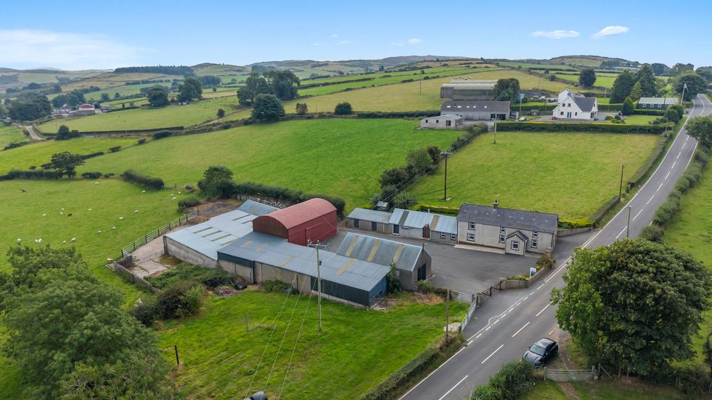 Property photo 1 of 38 311 Rathfriland Road 09.Jpg