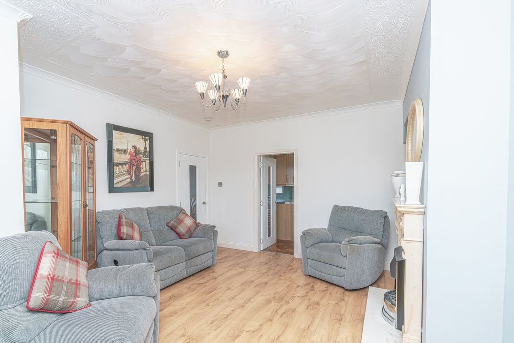 Property photo 2 of 24