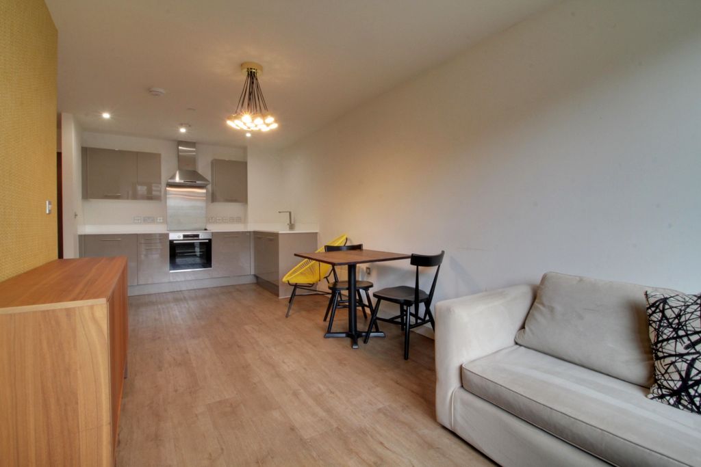Property photo 3 of 13 Img_1444-Img_1446