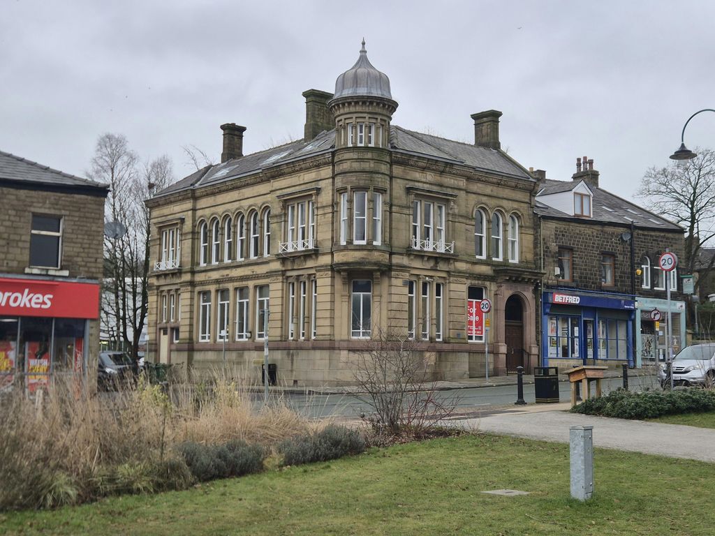 Property photo 1 of 22 Front Elevation