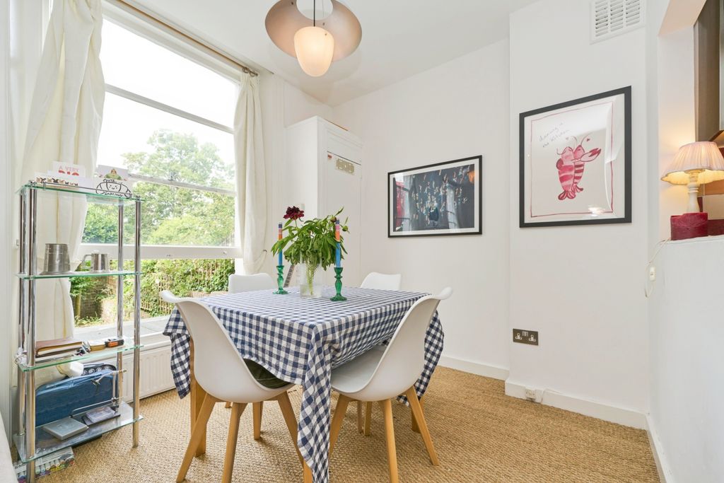 Property photo 2 of 20 1827702-20