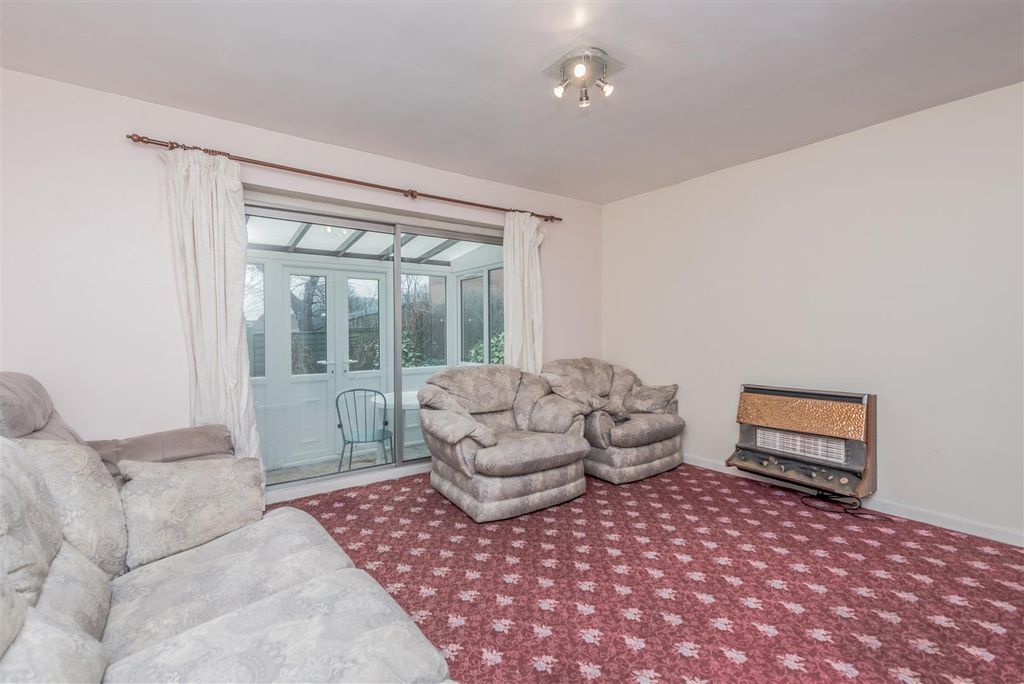 Property photo 2 of 21 Living Room: