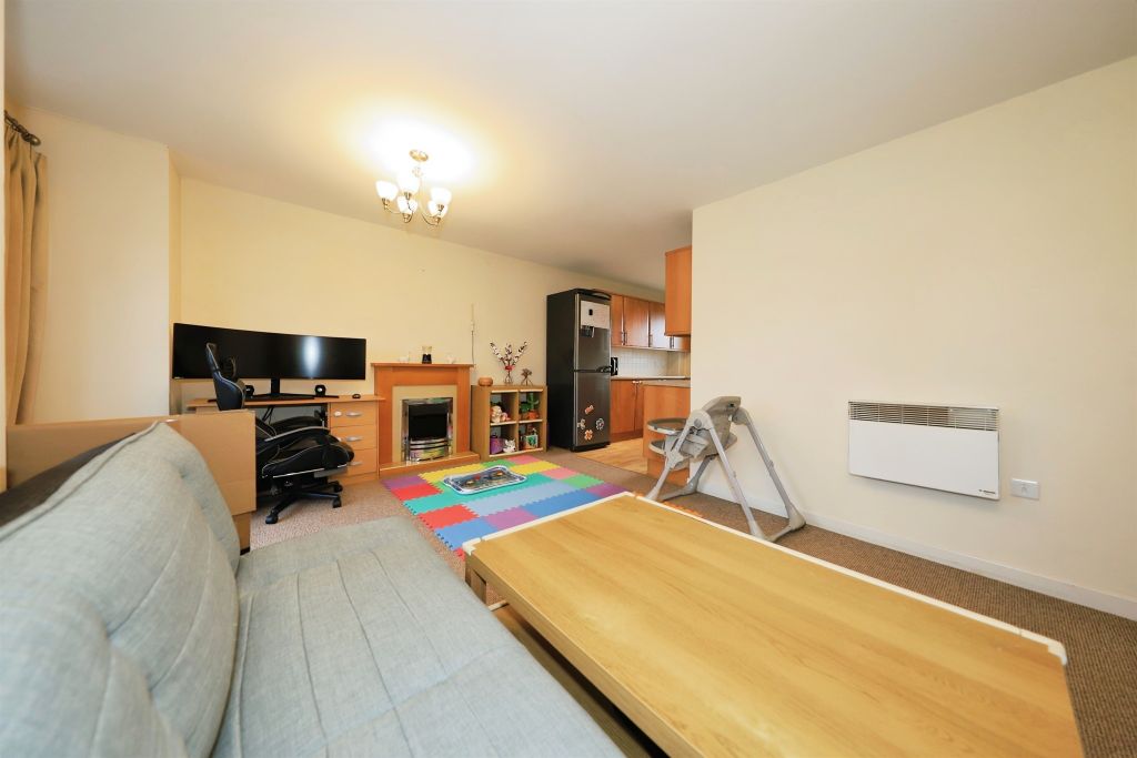 Property photo 3 of 13