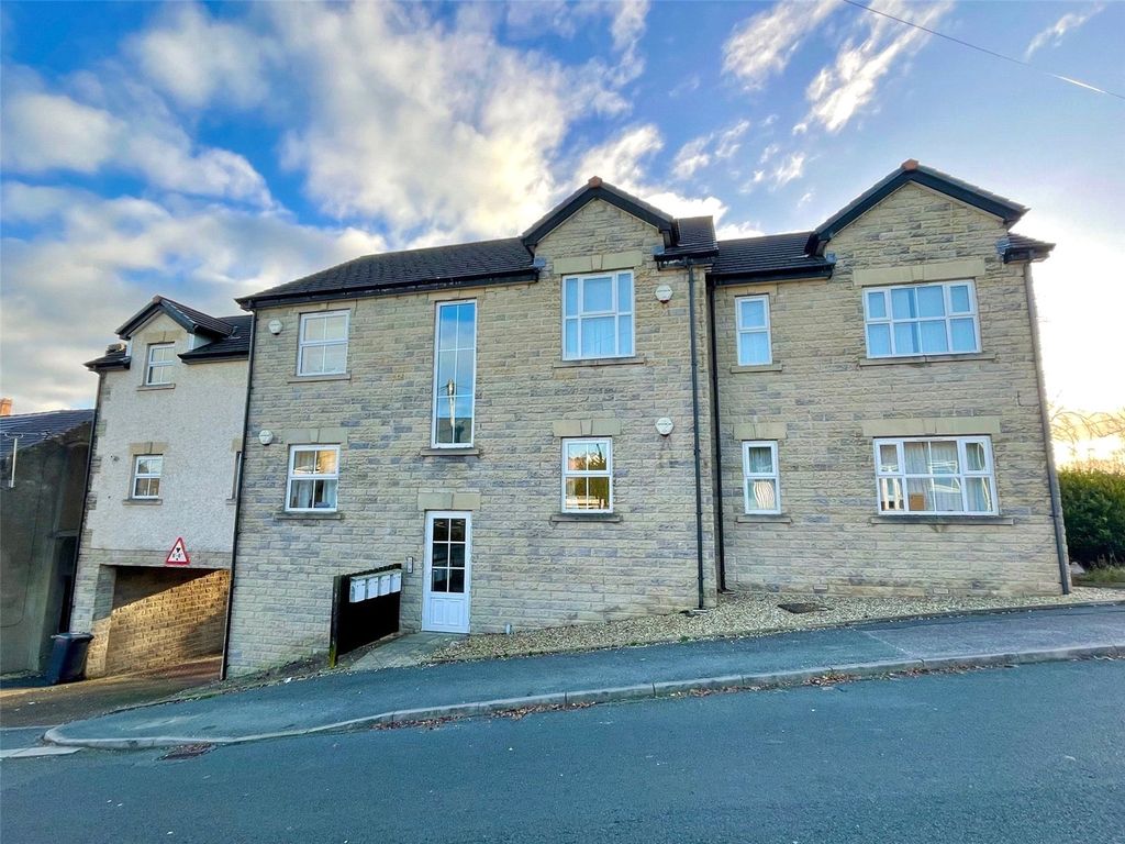 Property photo 1 of 11 External