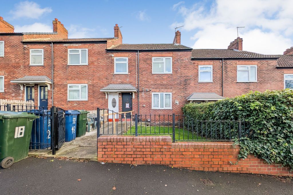 Property photo 1 of 11 18 Bilbrough Gardens, Newcastle Upon Tyne, Tyne And Wear Ne4 8Ya