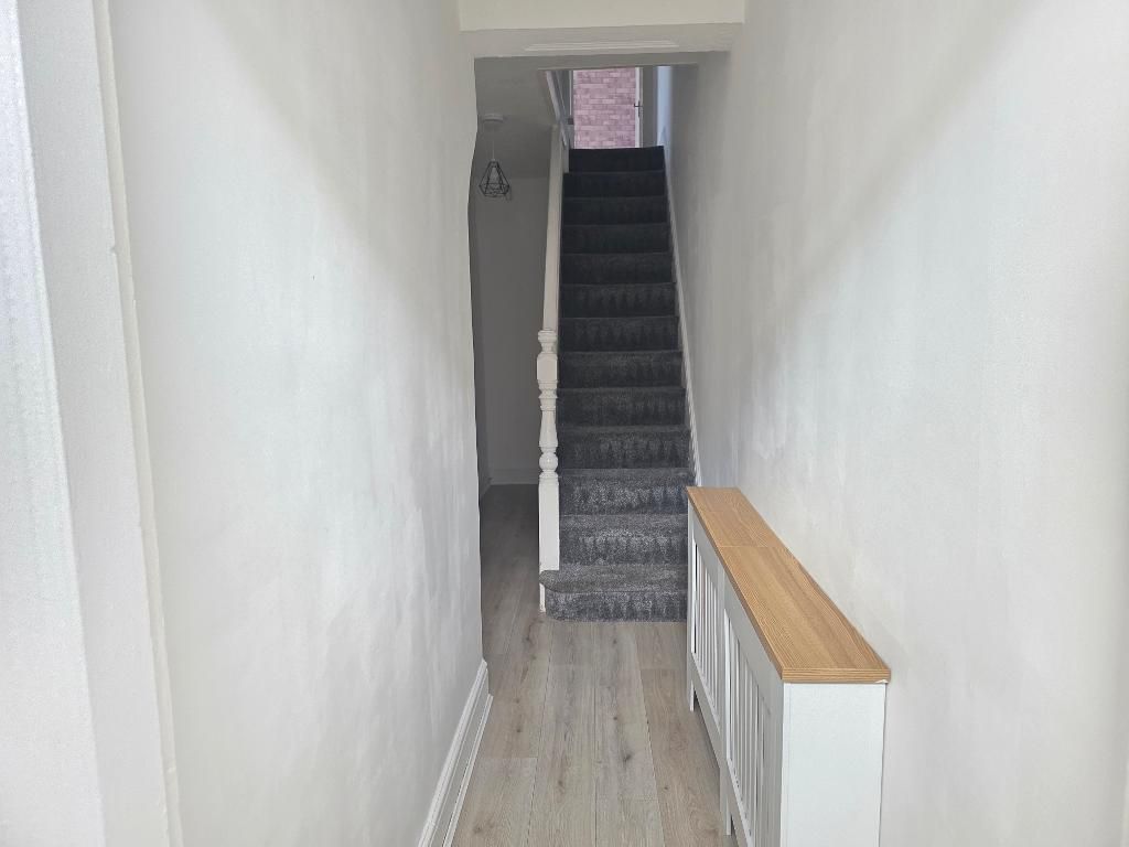 Property photo 2 of 11 Photo 2