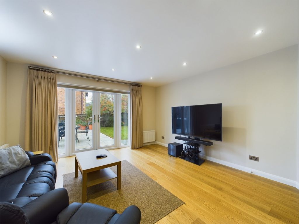 Property photo 3 of 13 Picture No. 27