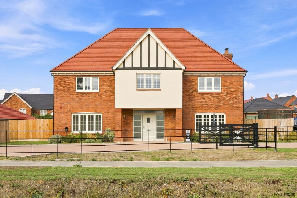 Property photo 1 of 19 5527810