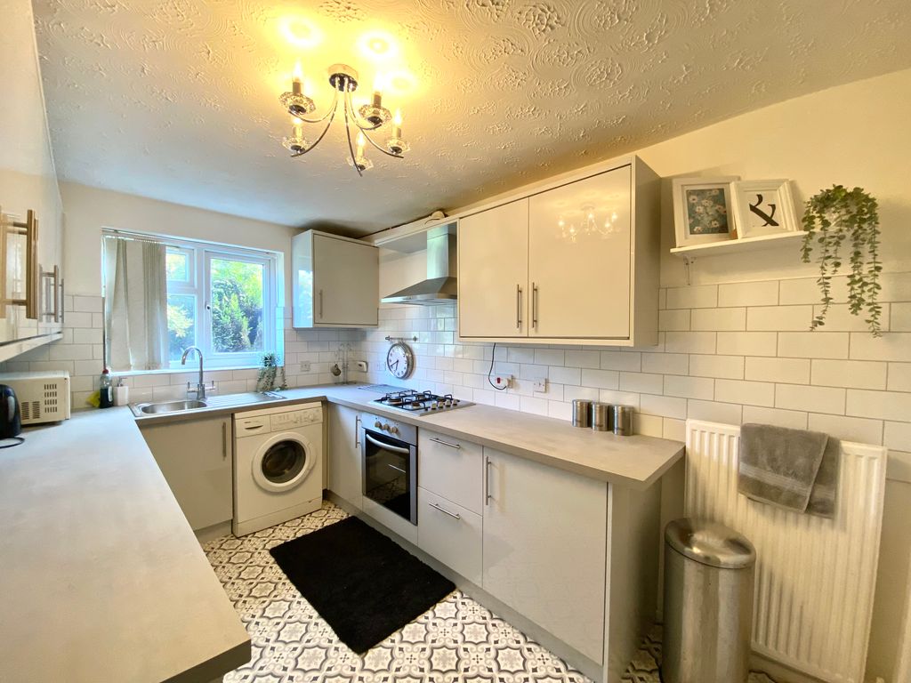 4 bed property to rent Highgate
