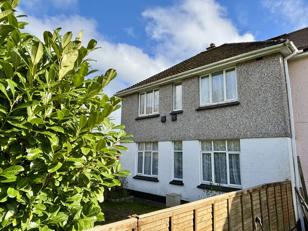 Property photo 1 of 13 3Â Bedroom Semi-Detached House For Sale